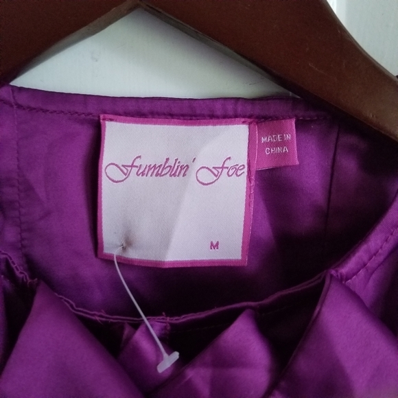 NWOT Fumblin Foe Dramatic Ruffle Top - Picture 2 of 3